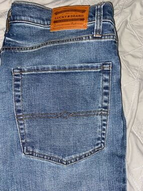 Lucky Brand Men's Light Blue Straight Jeans